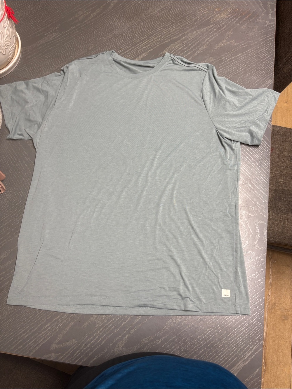 Vuori Men's Crew Neck Short Sleeve Tee - Light Gray